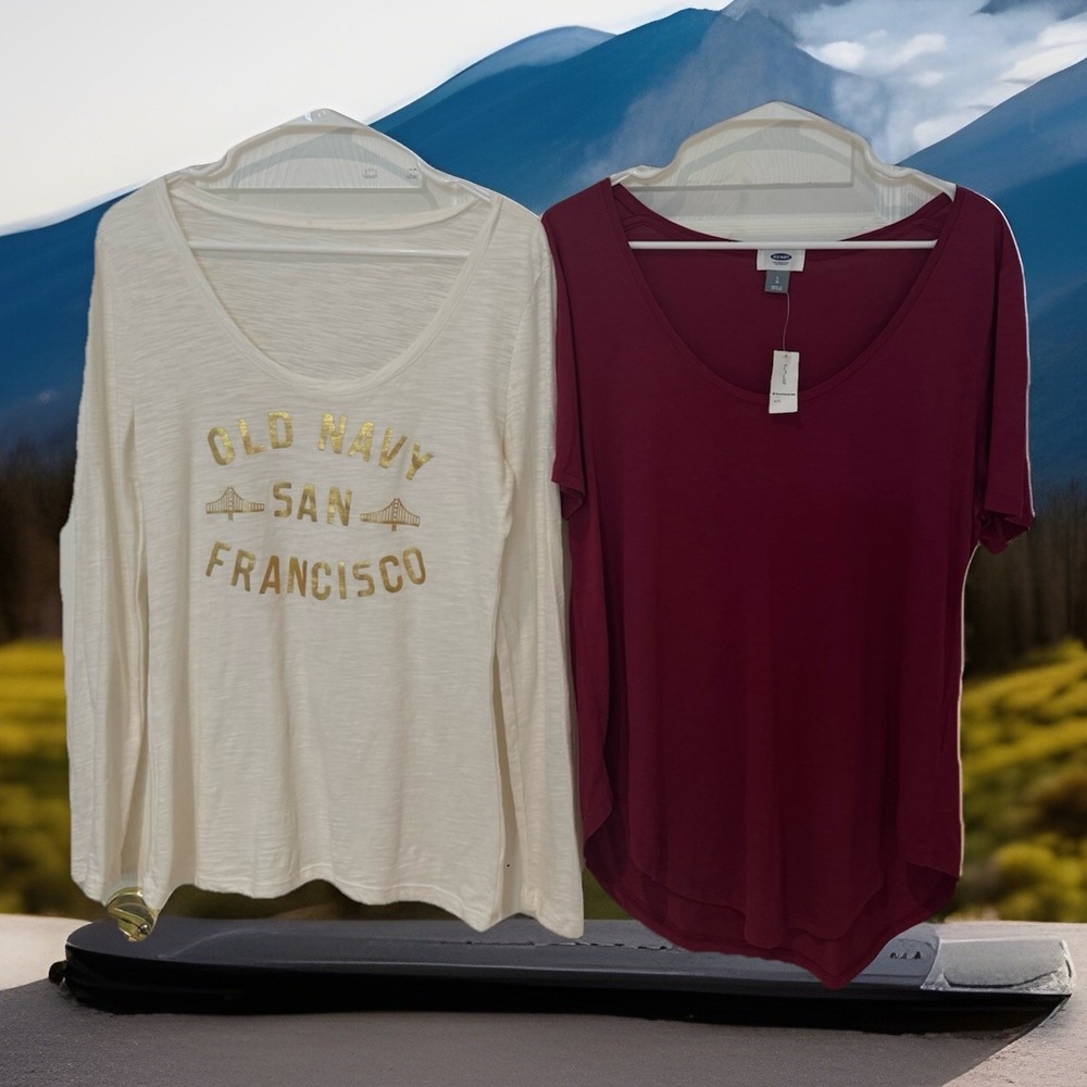 2* Chic Old Navy Women's Tshirt Bundle Sz L SWEET OLDSTOCK